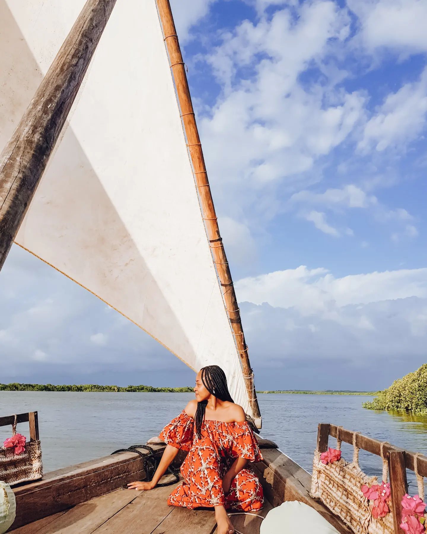 Me 🤝🏼 posting pictures from trips I took years ago!😌⁣
⁣
Happy almost first anniversary to this photo from a trip to Lamu. I wrote a pretty comprehensive guide about this trip and our time on the Island. Check it out if you plan to visit and let me know what you think!