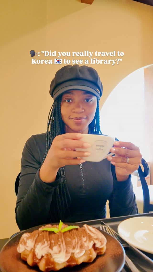 When you travel for over 10,000km to see a library! ✨️💙🌻🇰🇷