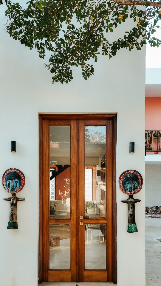 Share this with your spouses and partners, and follow me for more marital advice!

Studies have shown 👩🏽‍🎓 that soft life is a mandatory requirement for wives everywhere. Marrying a professionally relaxed wife brings blessings, not just one blessing, but many blessings to your home 🙇🏾‍♀️

And the church said what? 🔊